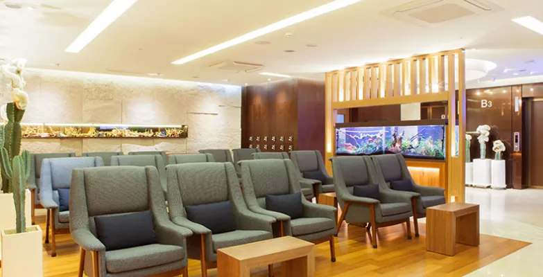 Patient waiting lounge at Sky Eye Clinic in Seoul